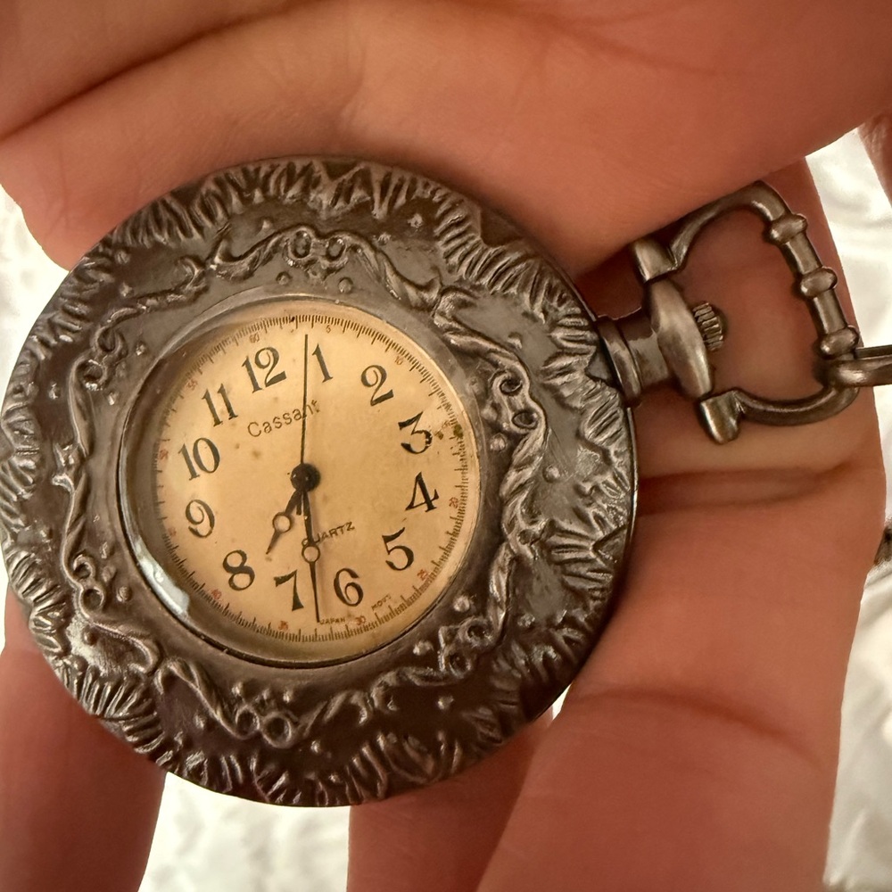 Cassant Vintage Time piece/Pocket watch  with attached American Flag